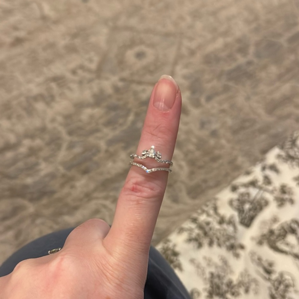 Diamond ring enhancer